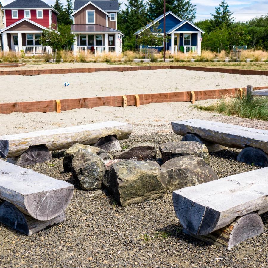 Sandy Feet And Doggy Treats Villa Ocean Shores Exterior photo